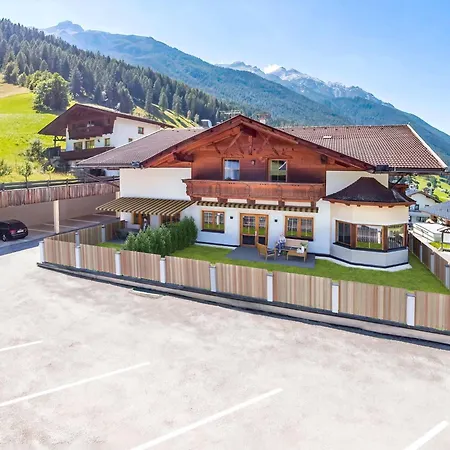 In Neustift Near Lift, Cleaning Included Lejlighed